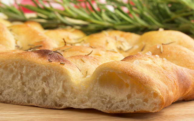 Fougasse aux olives maison