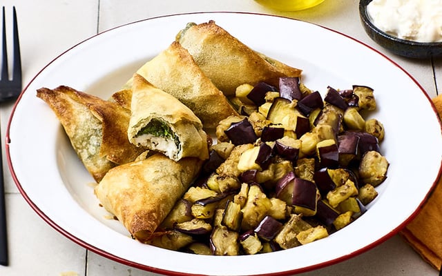 Feuilles de brick, épinards, fromage frais