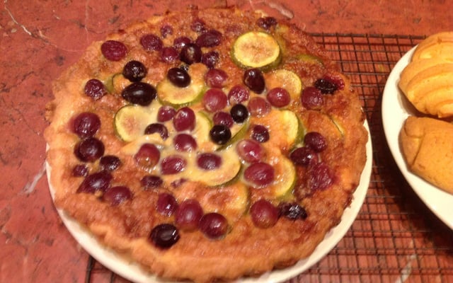 Tarte à la cannelle aux figues et aux raisins