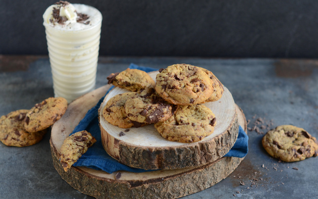 Cookies au chocolat et milkshake