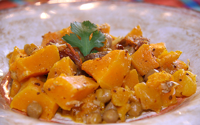 Mijoté de butternut aux pois chiches et abricots secs