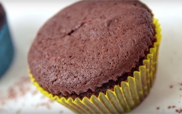 Muffins tout chocolat au micro-ondes