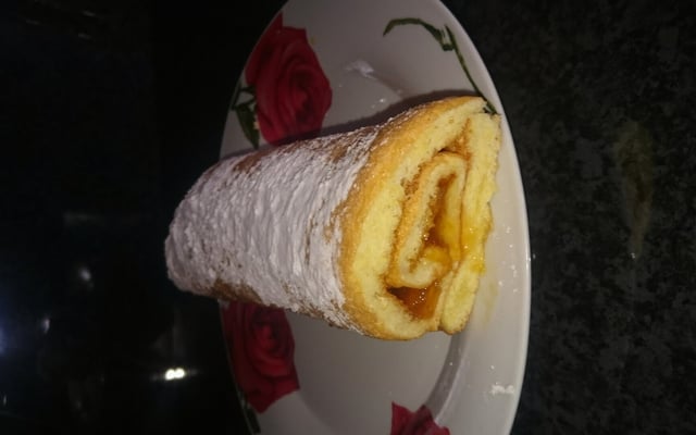 Gâteau roulé à la confiture de Fraises Bonne Maman