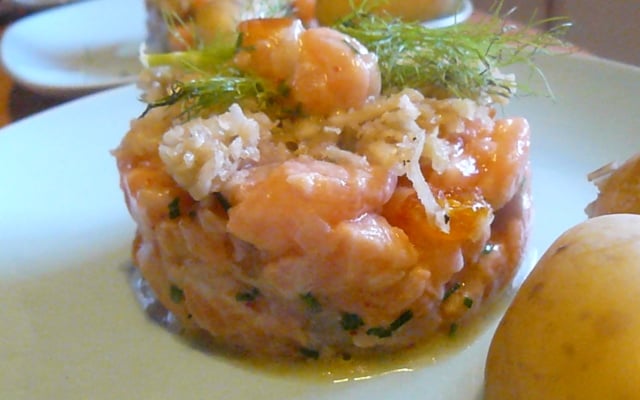 Tartare de saumon aux clémentines confites