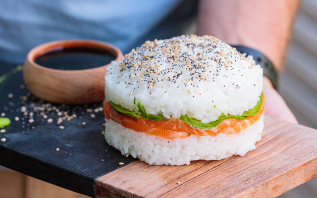 Sushi burger