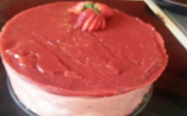 Gâteau à la mousse de fraise et son biscuit