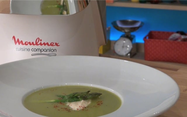 Velouté d'asperges vertes au parmesan au Companion