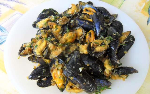 Moules à la mie de pain