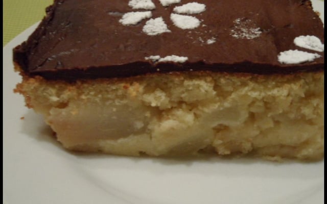 Gâteau moelleux de poires & ganache de chocolat noir