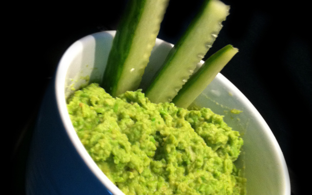 Guaca... Nan ! Alien Hummus aux petits pois !