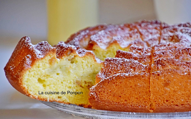 Gâteau yaourt au beurre de rhubarbe