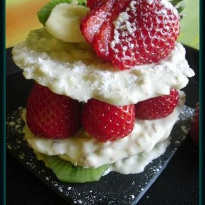 Mille feuilles de chocolat blanc flocon d'avoine aux fruits de saison