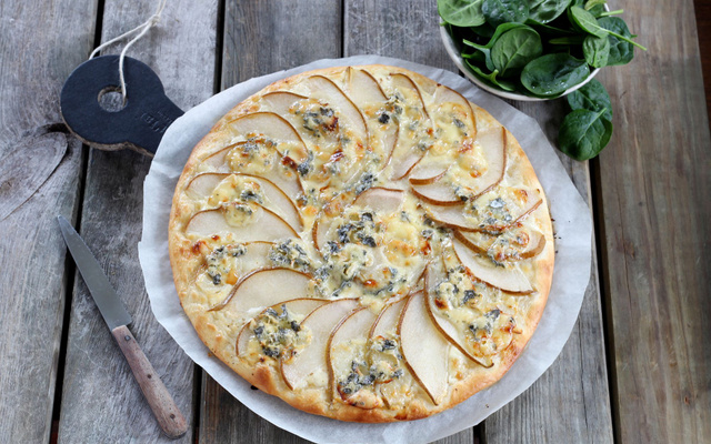 Pizza à la Fourme d'Ambert et aux poires