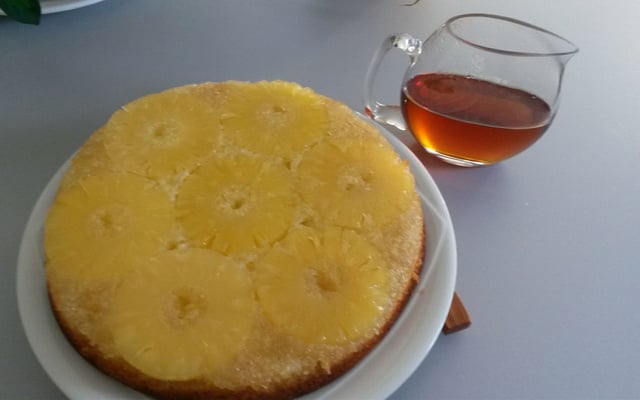 Gâteau caramélisé renversé à l'ananas
