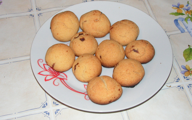Boules sablées à la pâte de datte