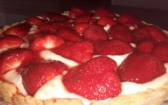 Tarte aux fraises traditionnelle à la crème pâtissière