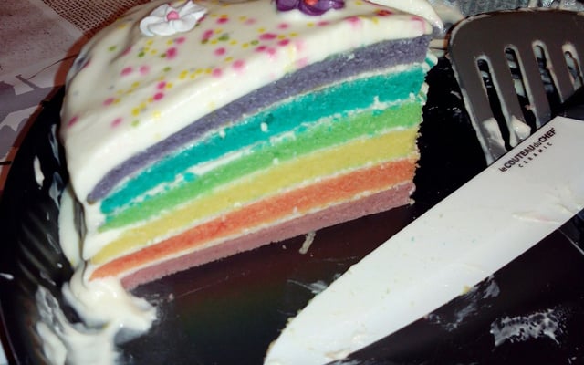 Gâteau arc en ciel