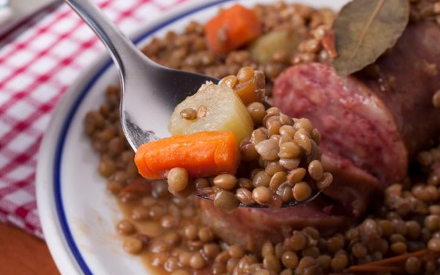 Saucisses aux lentilles