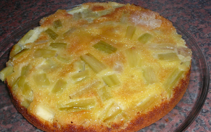 Gâteau à la rhubarbe