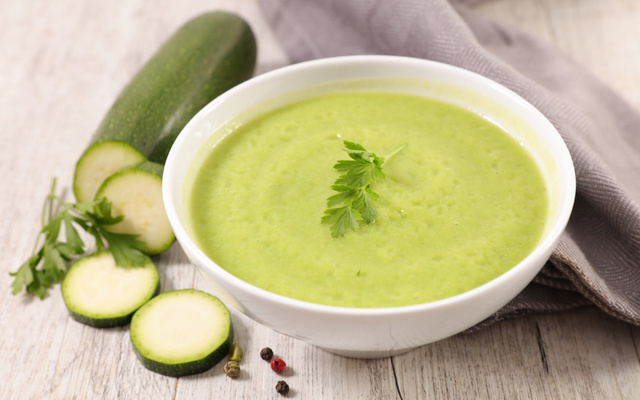 Velouté de courgettes classique
