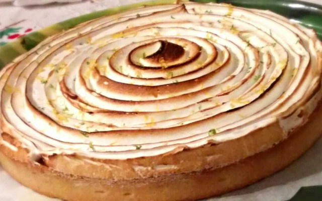 Tarte au citron meringuée à partager