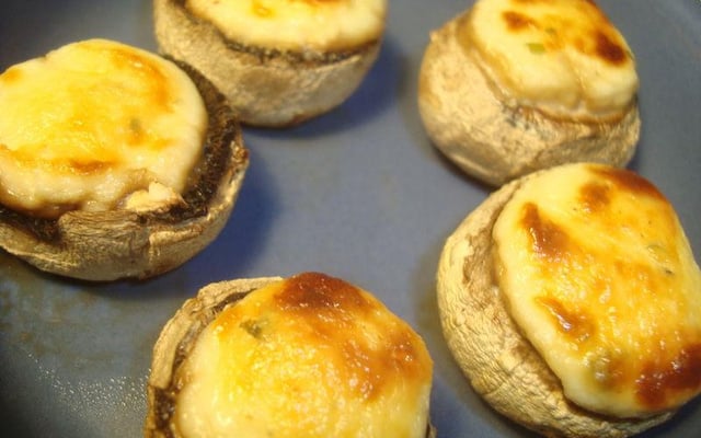 Champignons de Paris farcis au boursin et parmesan