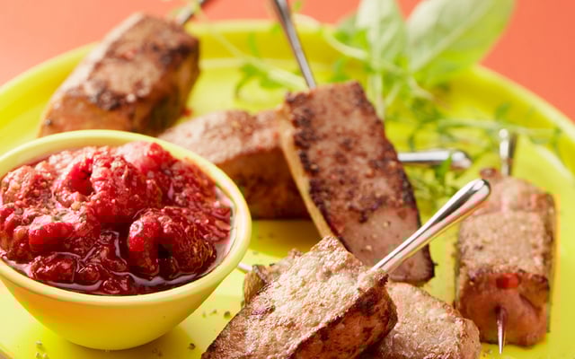 Mini-brochettes de foie de veau et chutney de framboise