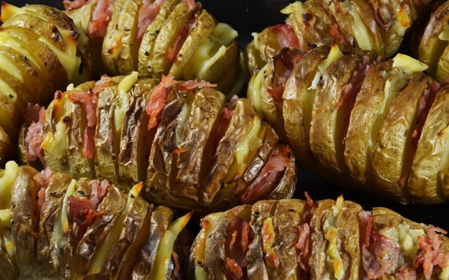 Pommes de terre à la suédoise au bacon et comté