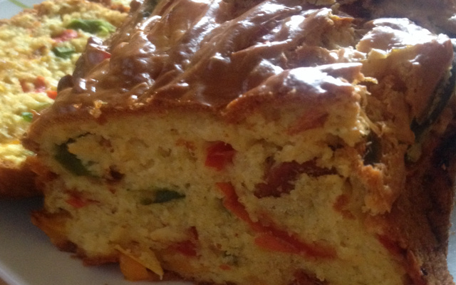 Cake au chorizo et aux poivrons