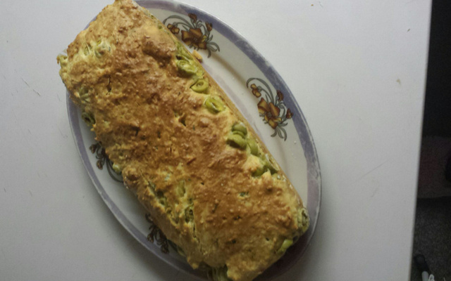 Cake aux olives et aux herbes