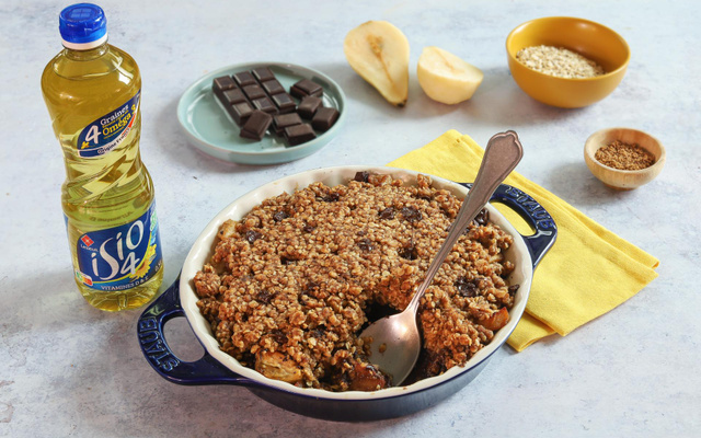 Crumble léger aux poires & chocolat
