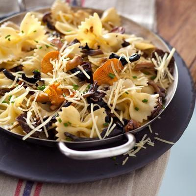 Farfalle aux champignons des bois et Gusto Intenso