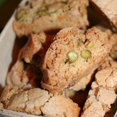 Minis biscottis au lime et au pistaches