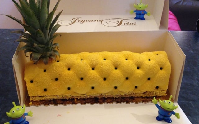 Bûche ananas- noix de coco