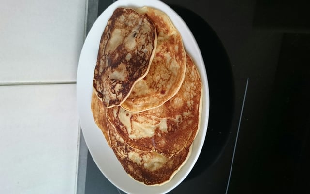 Crêpes de fromage blanc au sirop d'érable et cranberries