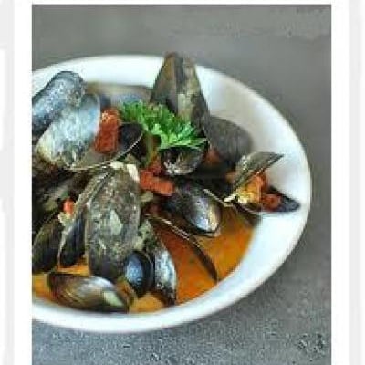 Moules au curcuma