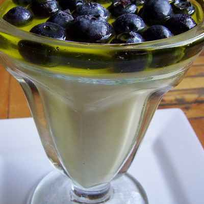 Verrine au fromage blanc, bleuets et gelée au citron