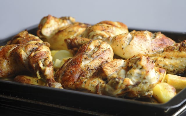 Cuisses de poulet et pomme de terre au four