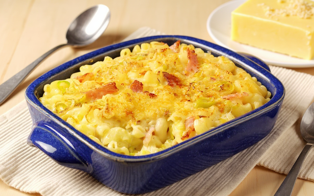 Macaronis au cheddar