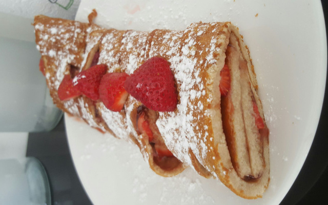 Gâteau roulé à la confiture de Fraises Bonne Maman