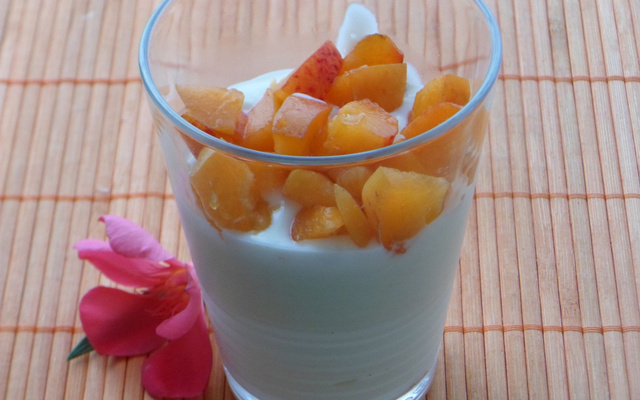 Crèmes au yaourt et chocolat blanc d'Edda