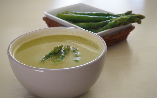 Velouté d'asperges vertes