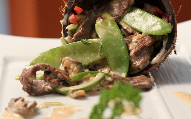 Bœuf sauté à la noix de coco