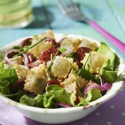 Salade de ravioles et chorizo à la plancha