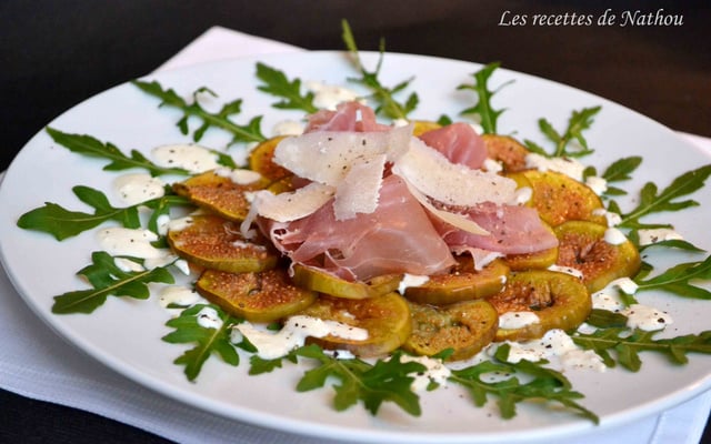 Carpaccio de figues rôties et jambon de Parme aux deux assaisonnements
