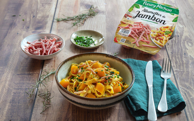 Tagliatelles au butternut rôti et allumettes de jambon