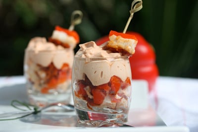 Verrine de lotte aux poivrons confits et chorizo chantilly poivron framboise