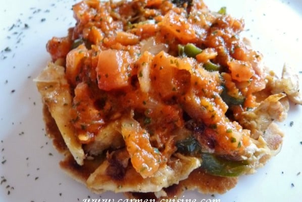 Gorditas au poulet et sa sauce Salsa