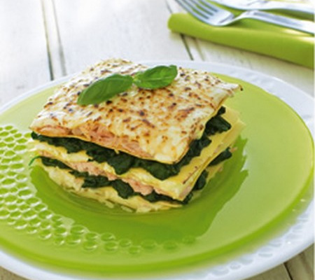 Lasagnes au saumon et aux épinards traditionnelles