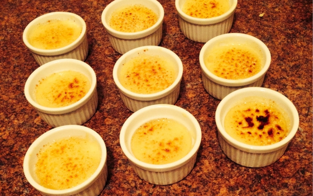 Crème brûlée à la vanille classique